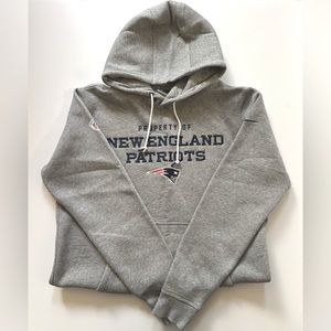 BNWOT MEN’S NEW ENGLAND PATRIOTS HOODED HOODIE SWEATSHIRT - SIZE LARGE
